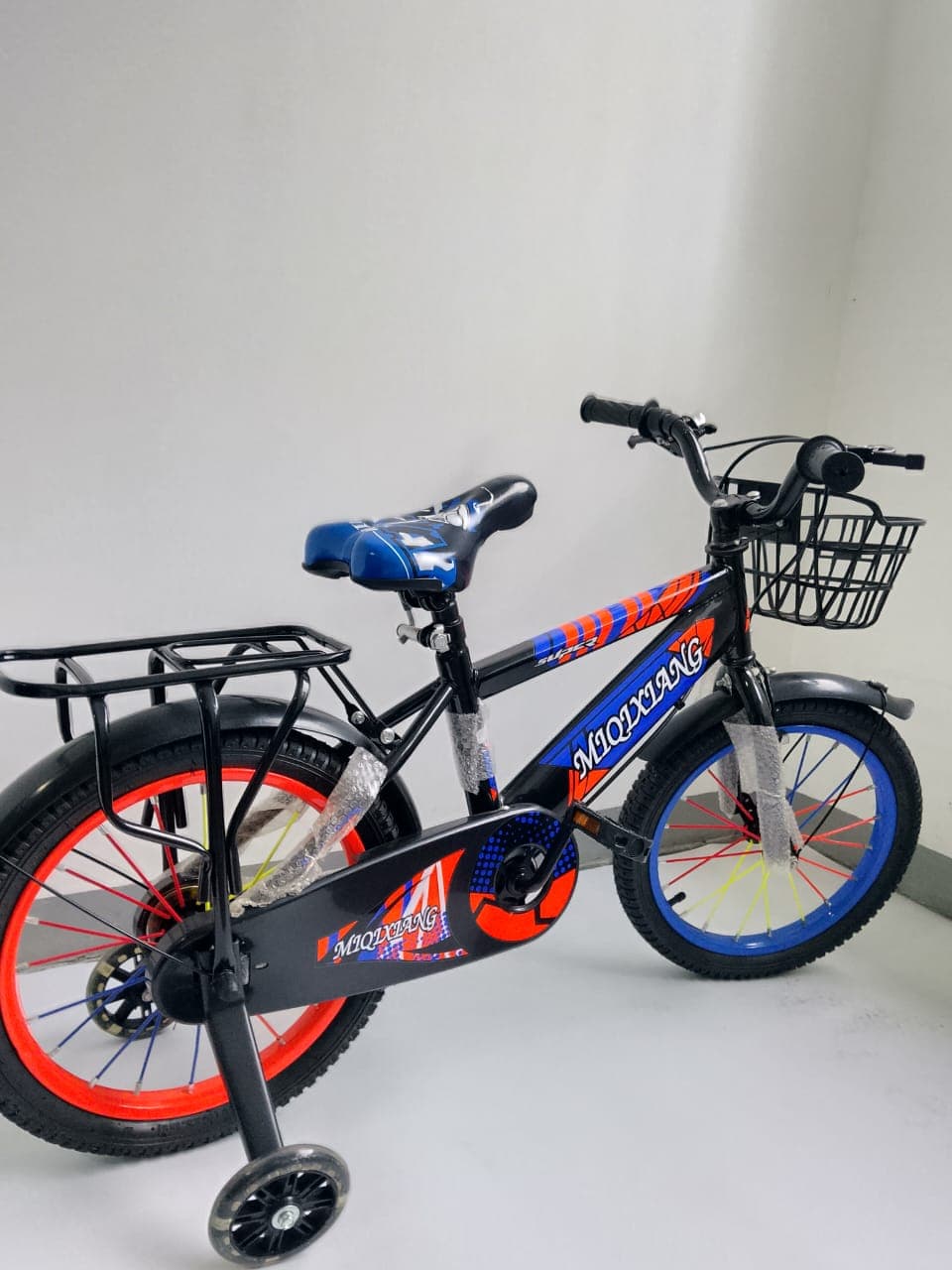 Bicicletas Rin 16 Infantiles con Rueditas LED y Canasta